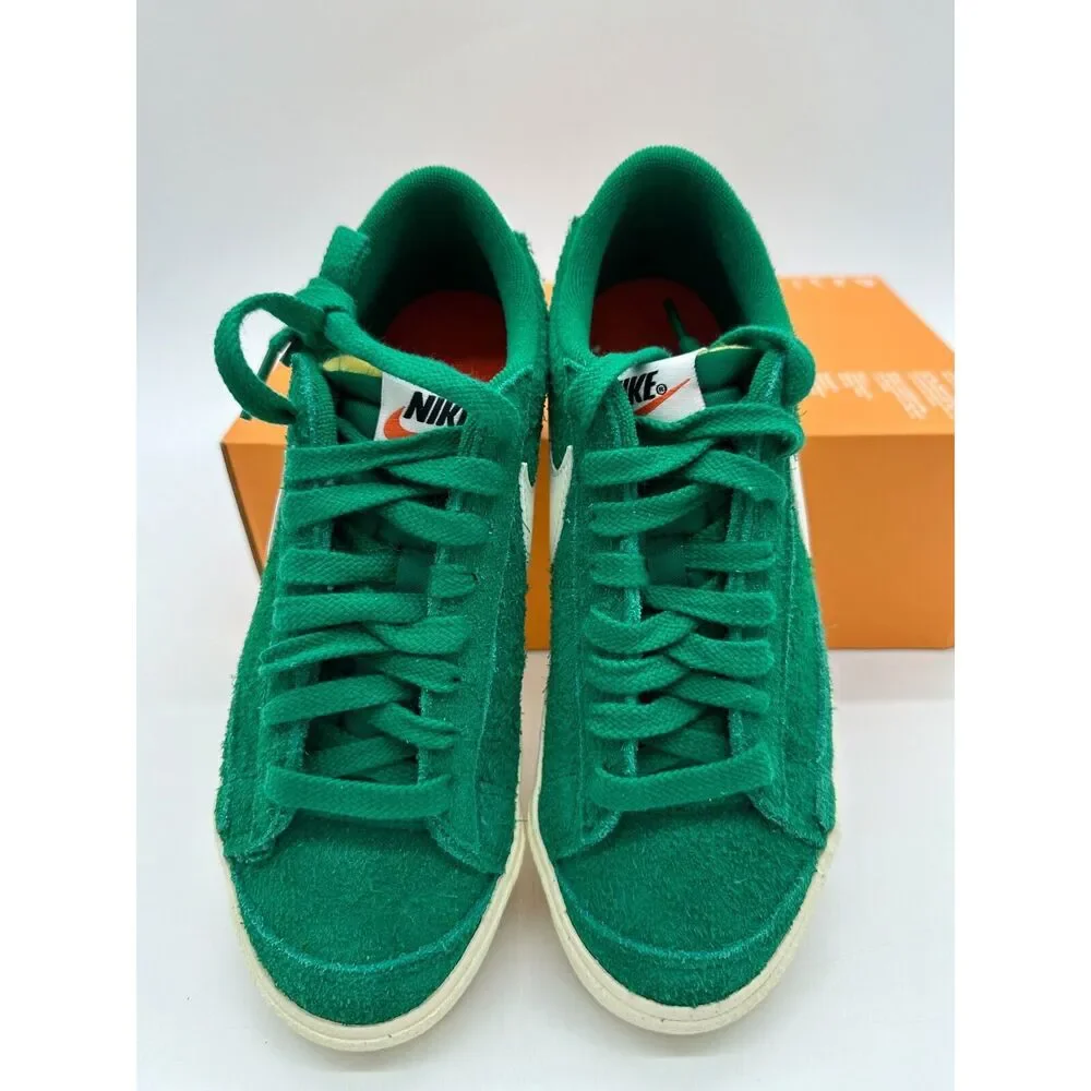 Nike Blazer Low '77 VNTG Women's Size 5.5 Green Athletic Shoes FQ8060 300_4